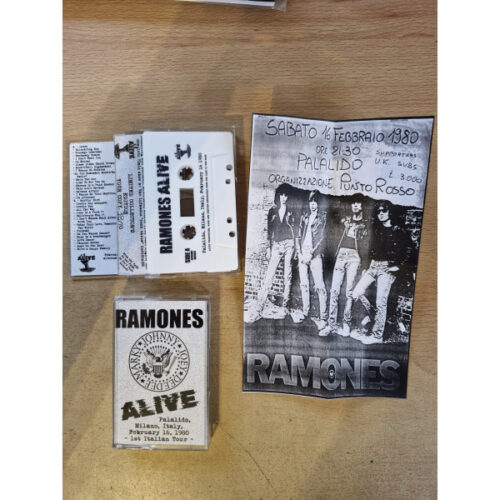 Ramones - Alive TAPE